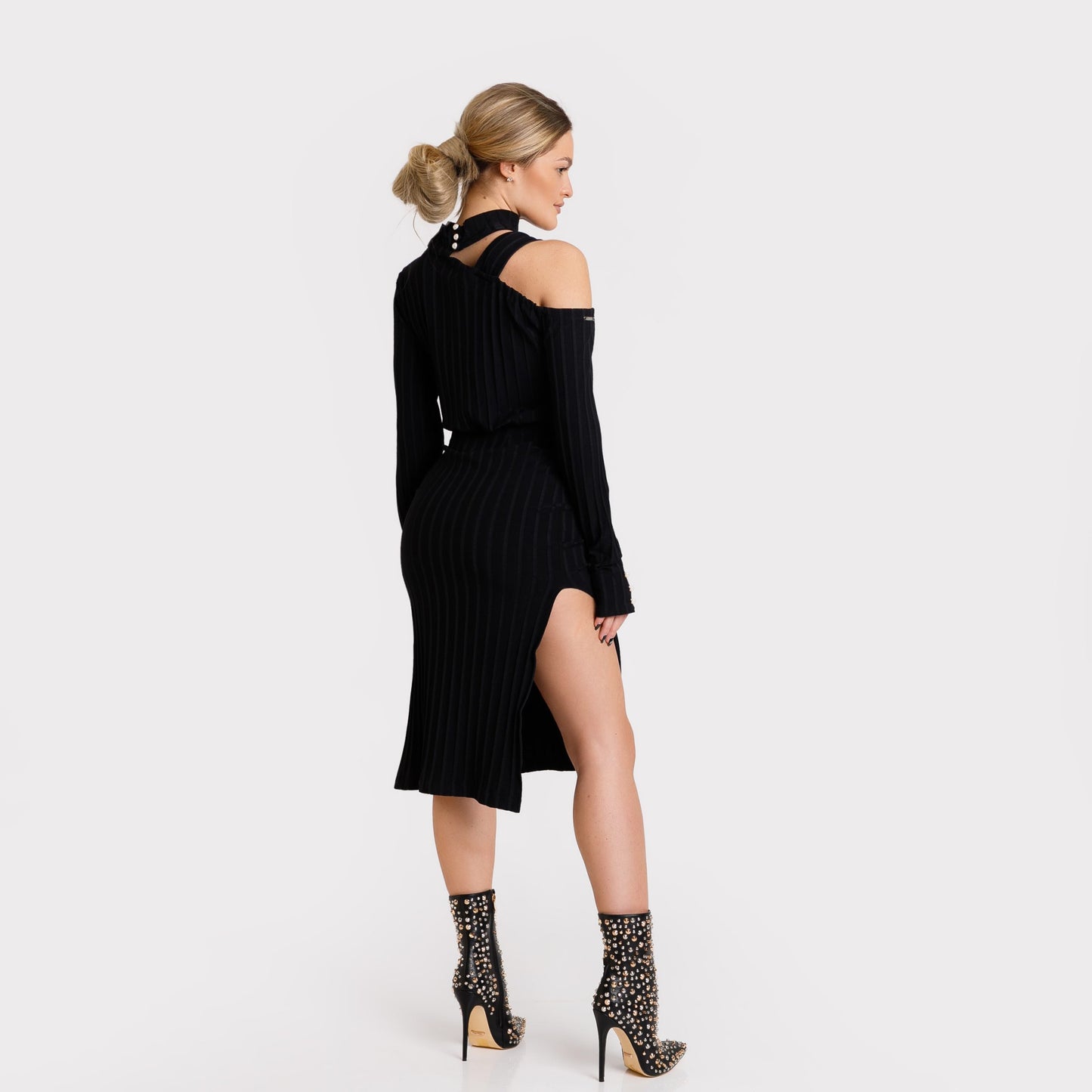 Rochie crapata pe picior - neagra