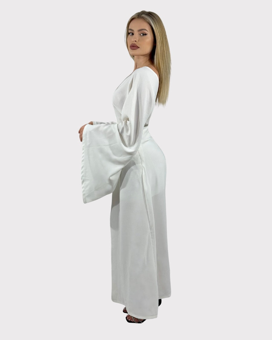 Rochie lunga cu maneci lungi tip clopot - alb