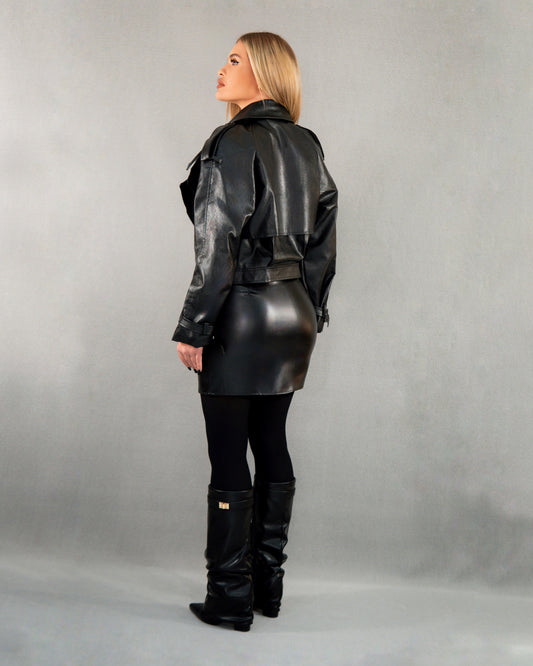 Compleu din 2 piese, geacă scurtă reglabilă și fustă cu talie joasă - piele negru