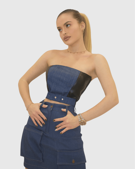 Top din denim și piele cu capse