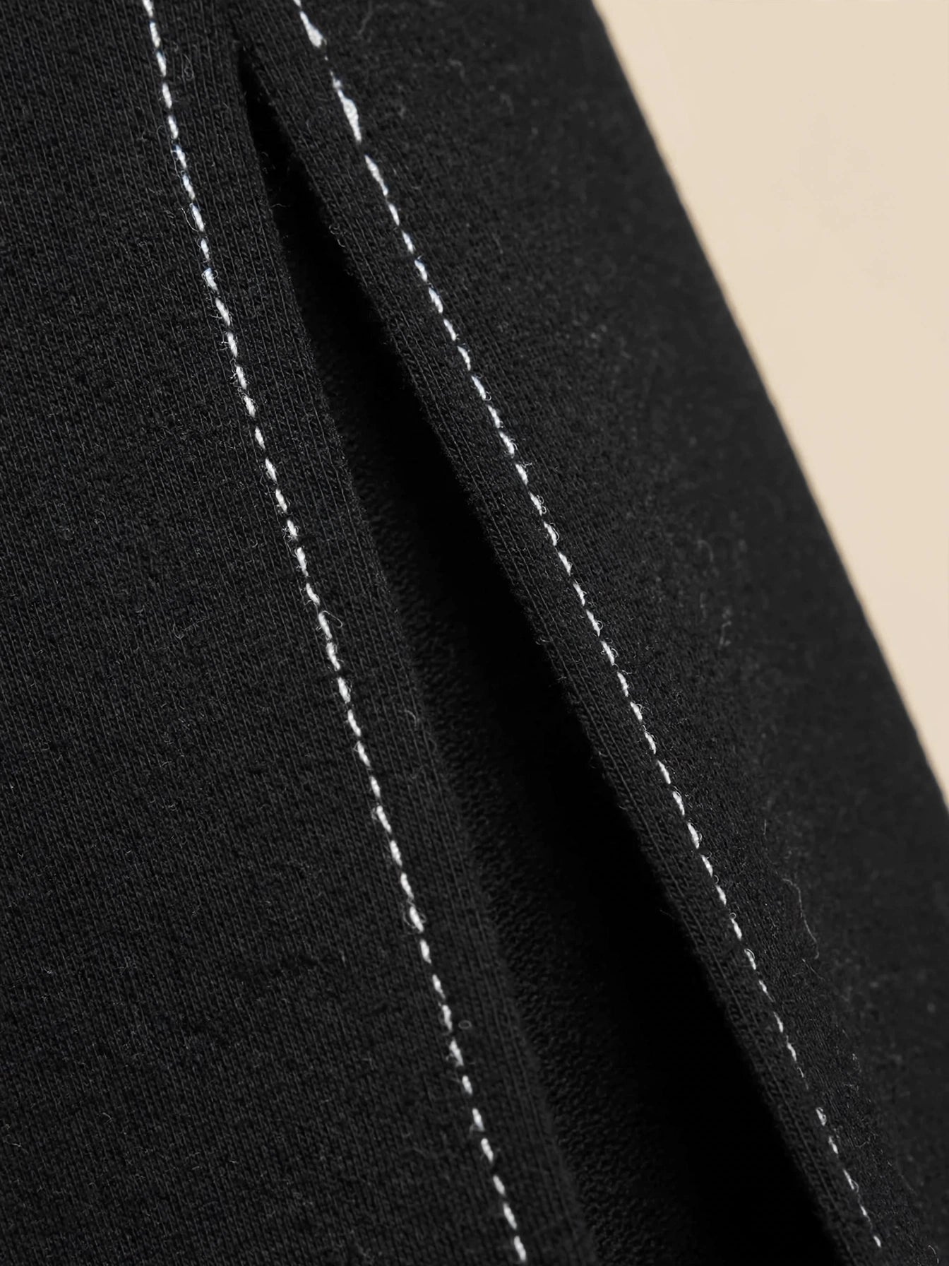 Compleu din 2 piese, body și pantaloni evazați cu șlițuri - denim negru