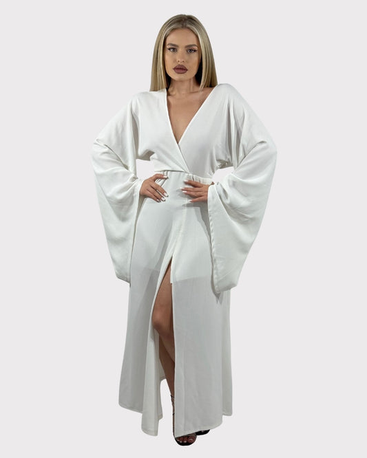 Rochie lunga cu maneci lungi tip clopot - alb