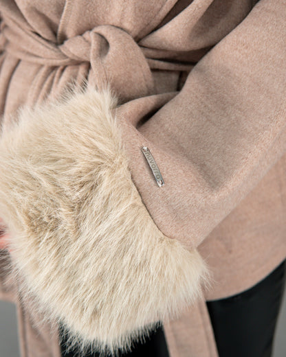 Palton scurt cu blană - bej