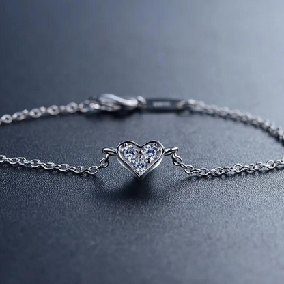 Bratara din argint în forma de inima - Petite Diamond Heart Silver Bracelet