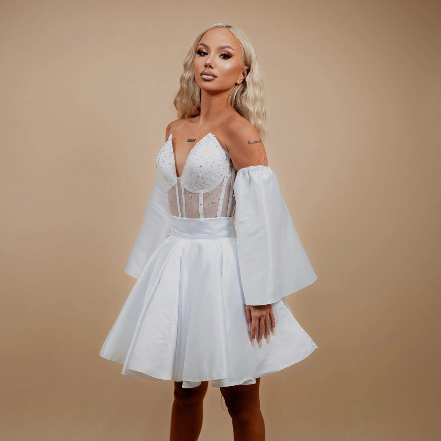 Rochie din 2 piese: corset cu pietre si fusta scurta - alb