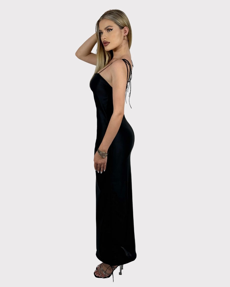 Rochie neagra mulata cu snur lateral ajustabil si bretele - negru