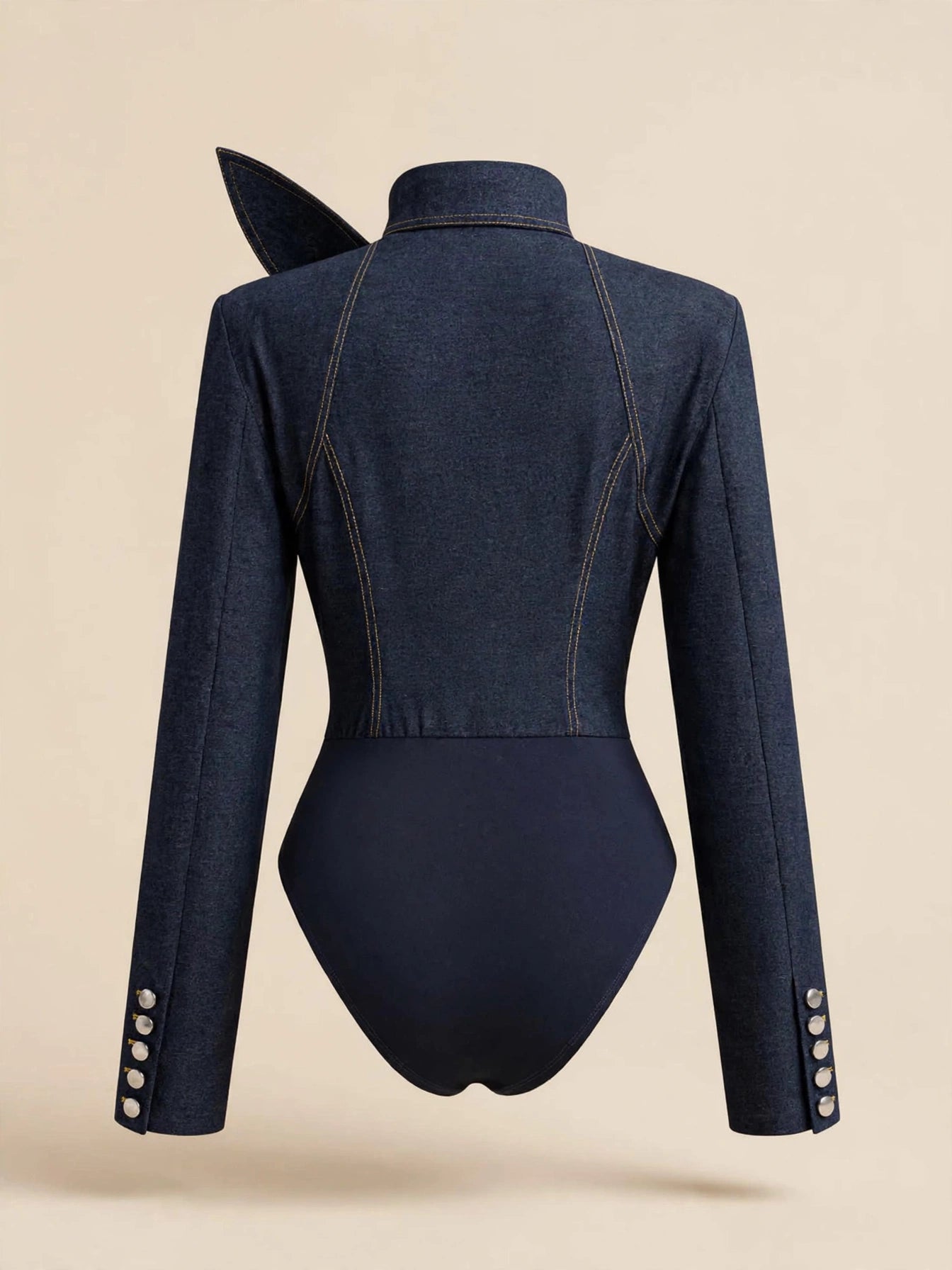 Body cu mânecă lungă, eșarfă twist și nasturi sidefați - denim