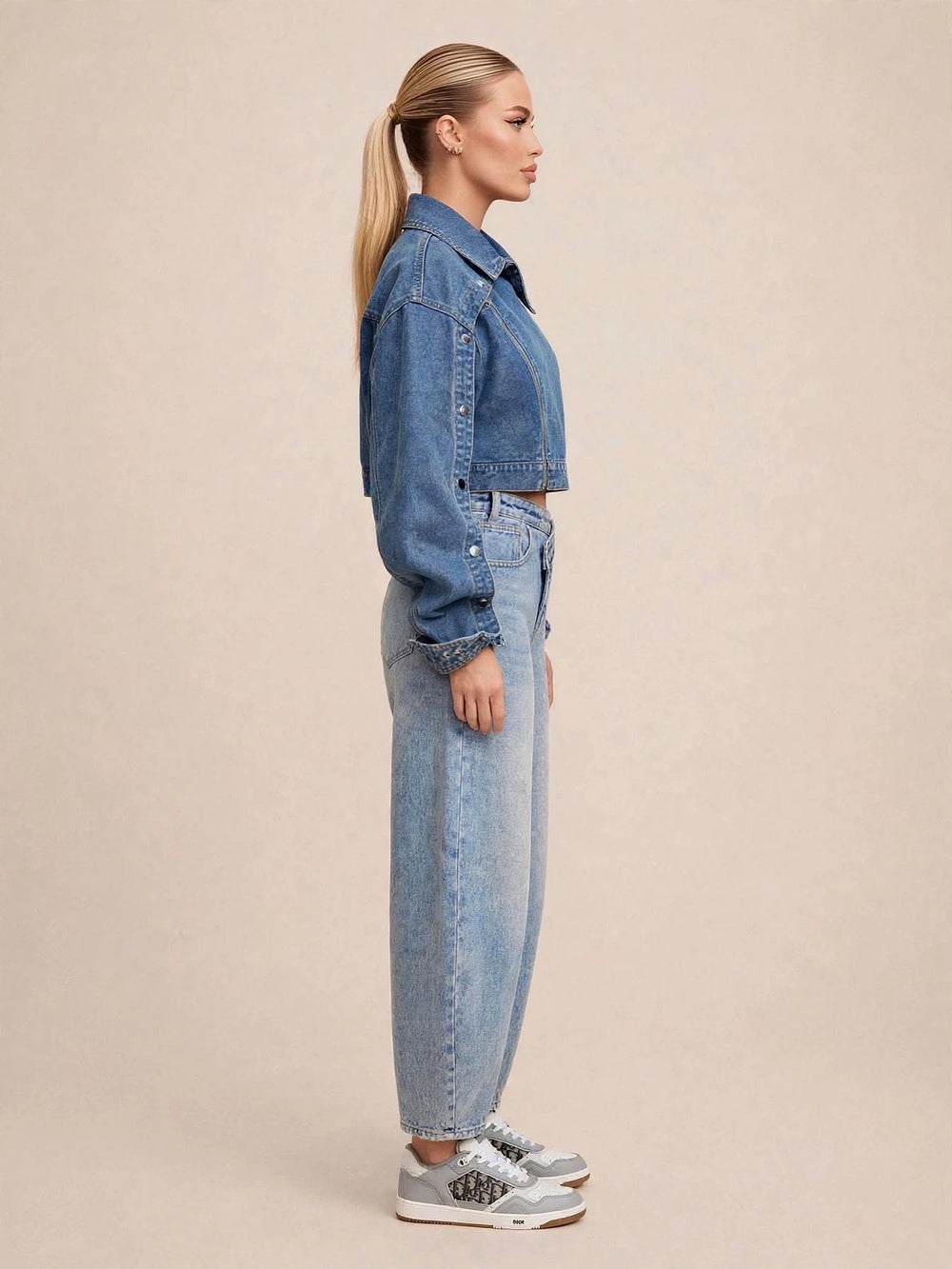 Compleu denim din 2 piese, geacă crop asimetrică cu fermoar și pantaloni barrel cu talie crossover - albastru