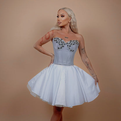 Rochie din 2 piese: corset cu diamante si fusta scurta - gri cu alb
