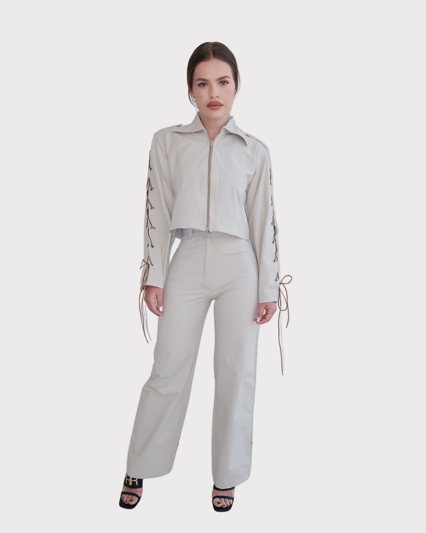 Compleu din 2 piese, geaca si pantaloni cu snur - crem