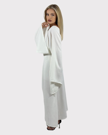 Rochie lunga cu maneci lungi tip clopot - alb