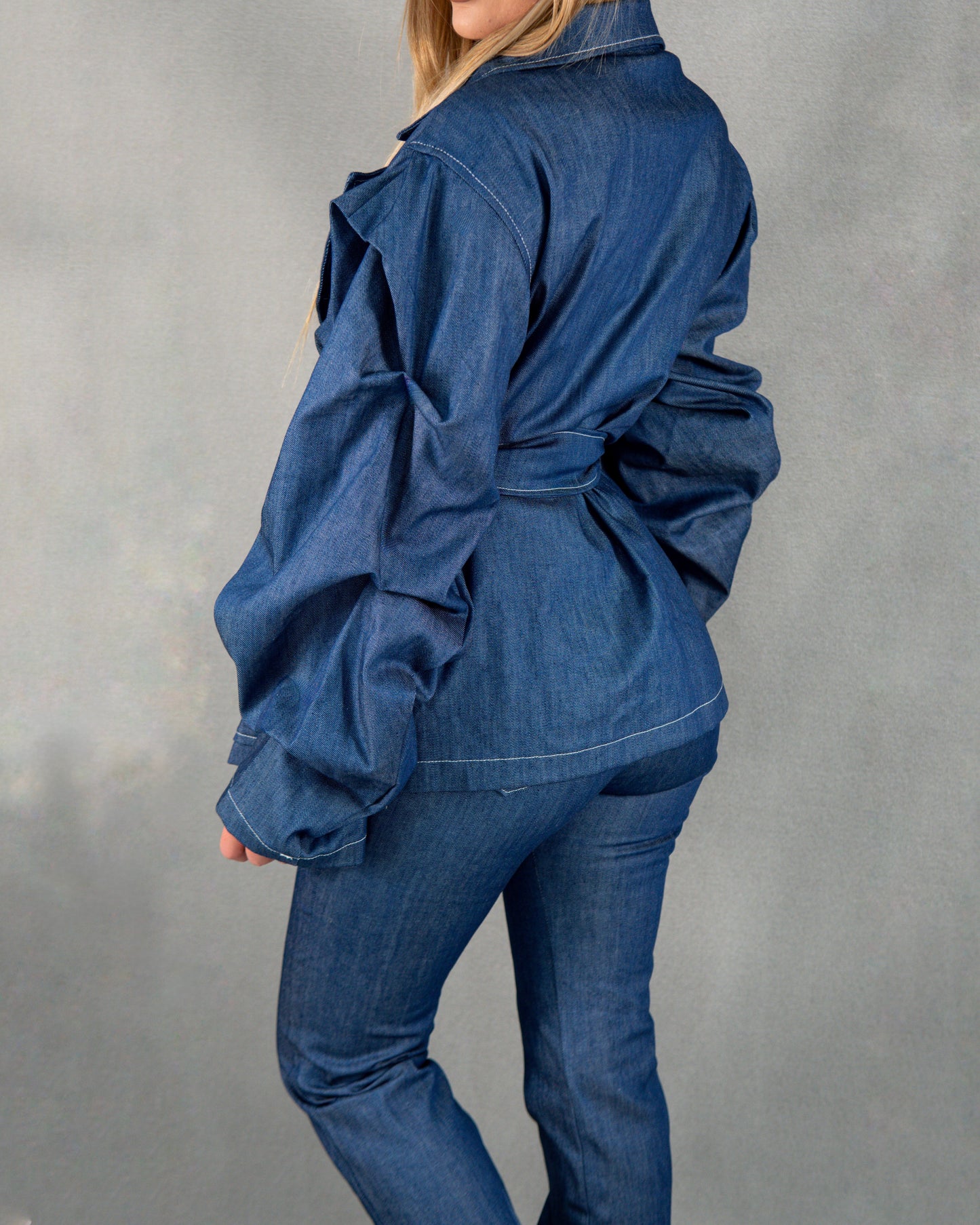 Compleu din 2 piese, geacă și pantalon cu talie normală evazați - denim albastru