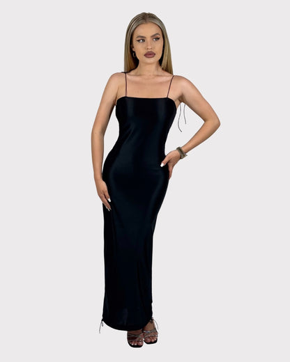 Rochie neagra mulata cu snur lateral ajustabil si bretele - negru