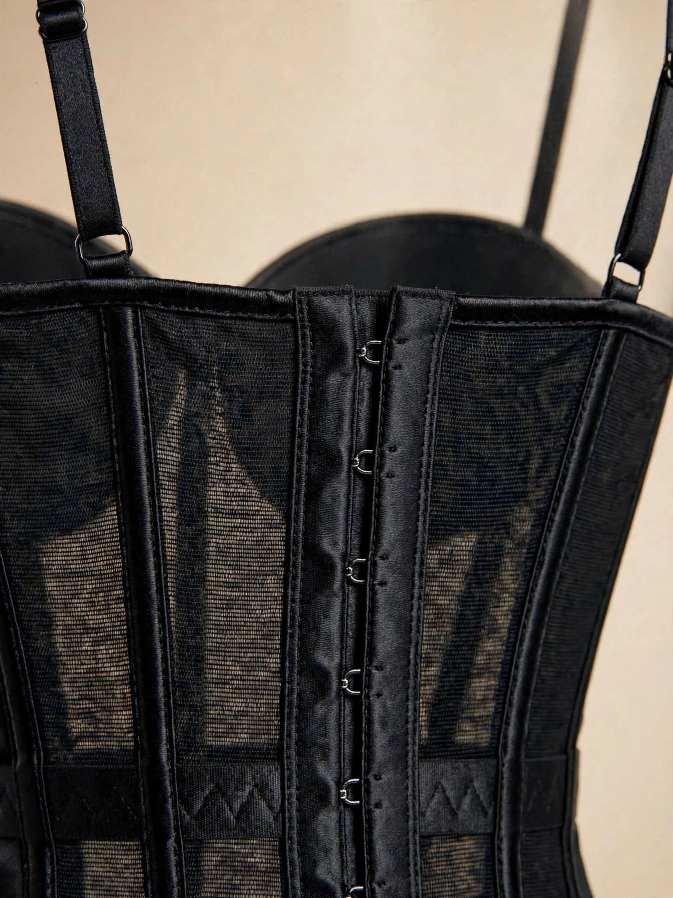 Top corset cu balene - negru