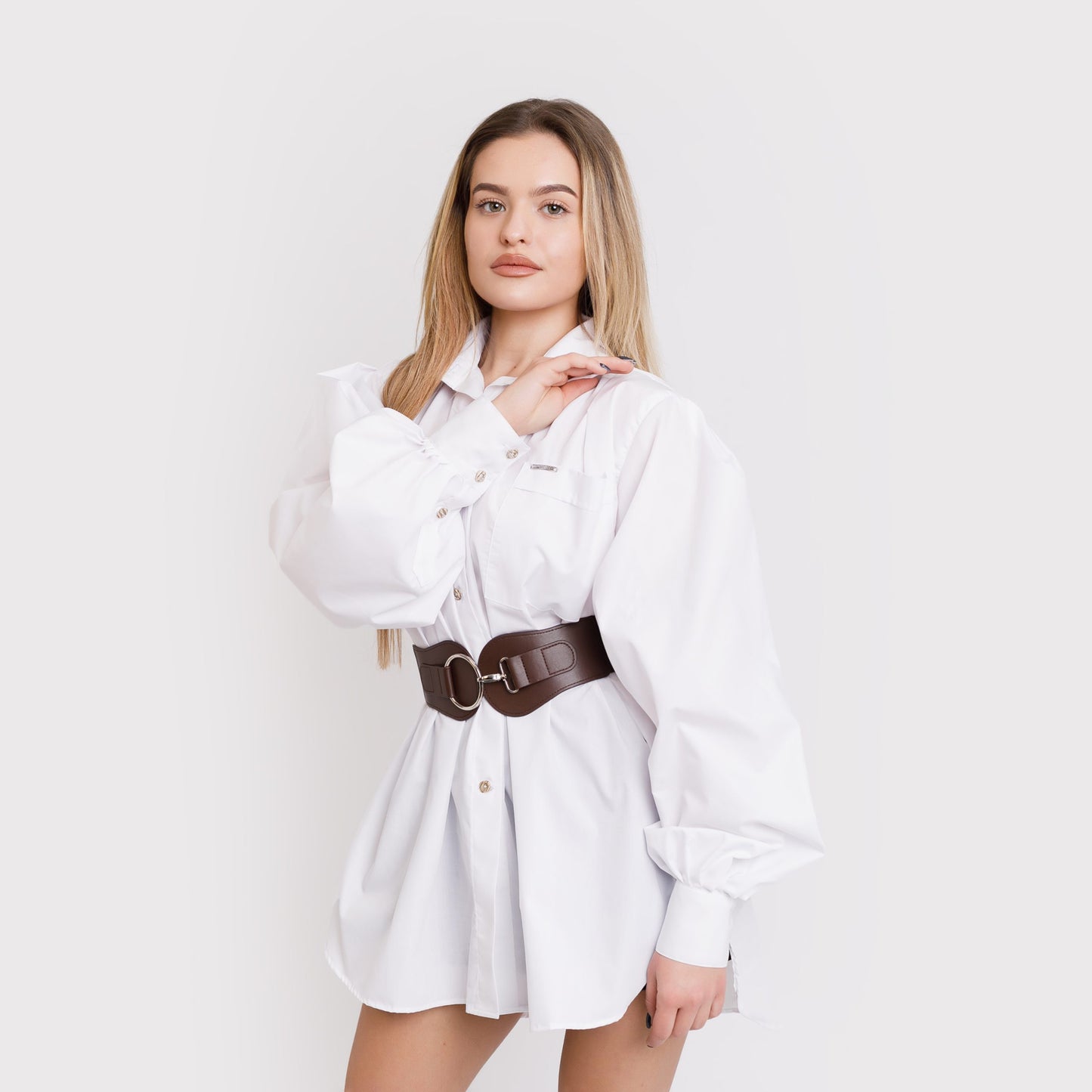 Camasa tip rochie cu curea din piele - alba