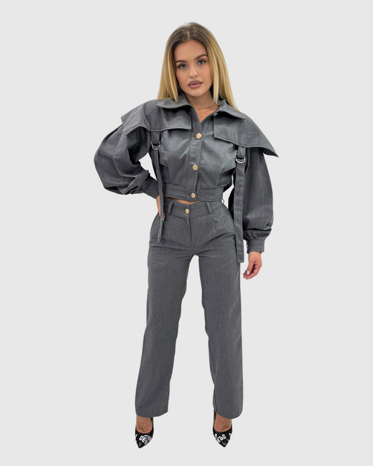 Compleu din 2 piese, sacou ajustabil cu pelerină si pantaloni lungi cu push-up - gri 
