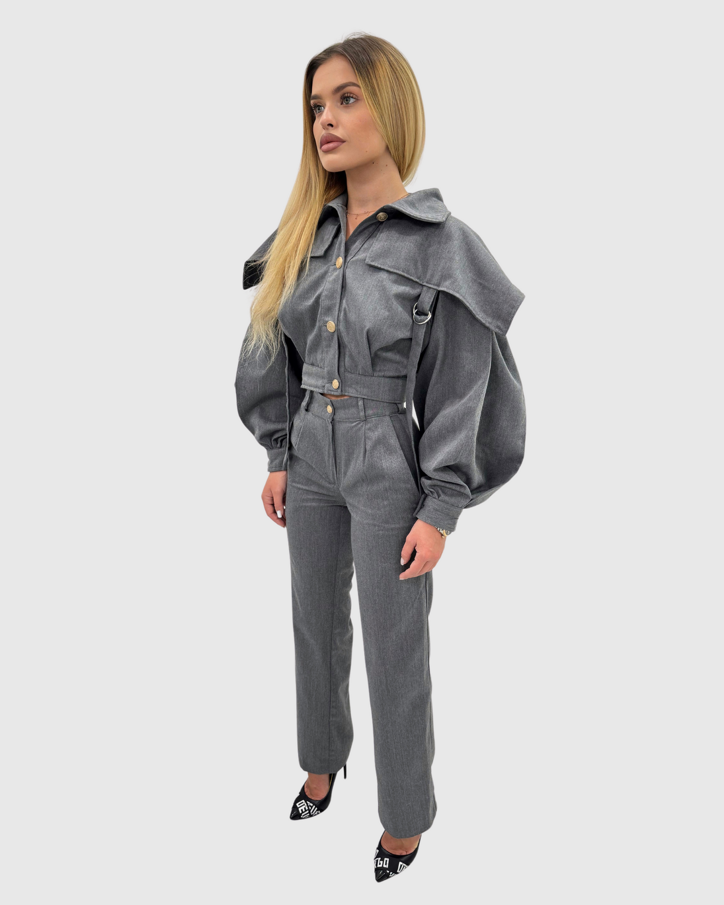 Compleu din 2 piese, sacou ajustabil cu pelerină si pantaloni lungi cu push-up - gri 