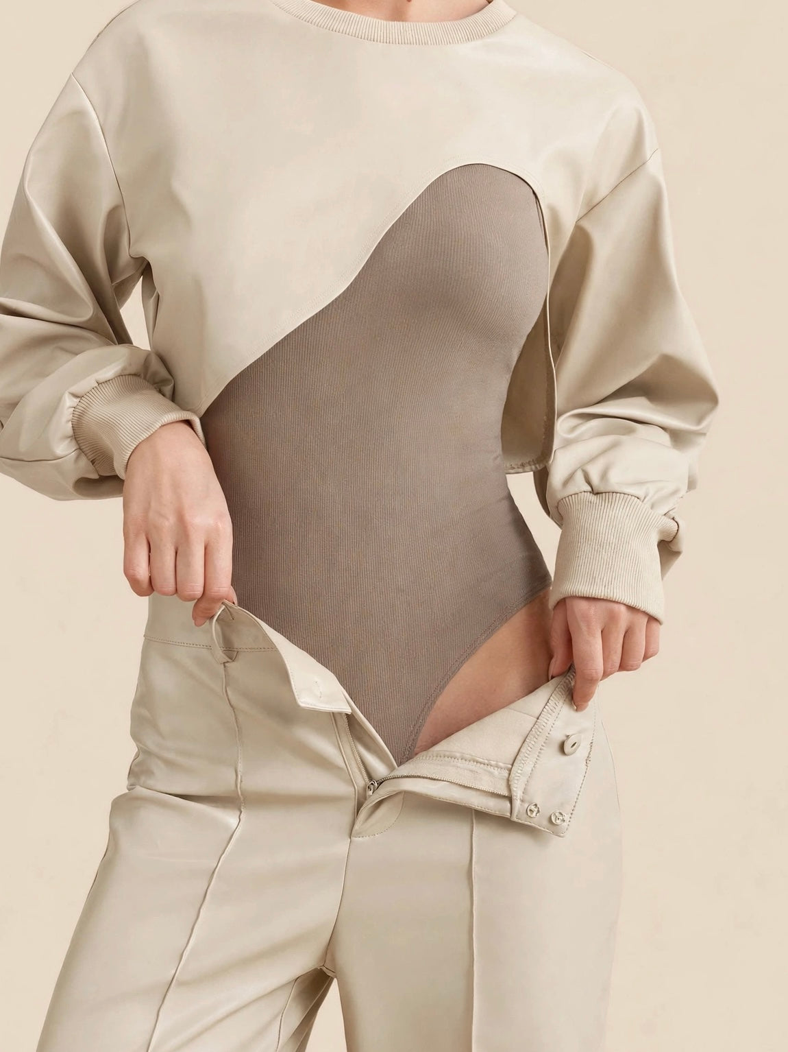 Body și bluza cu mânecă lungă din 2 piese - crem/maro