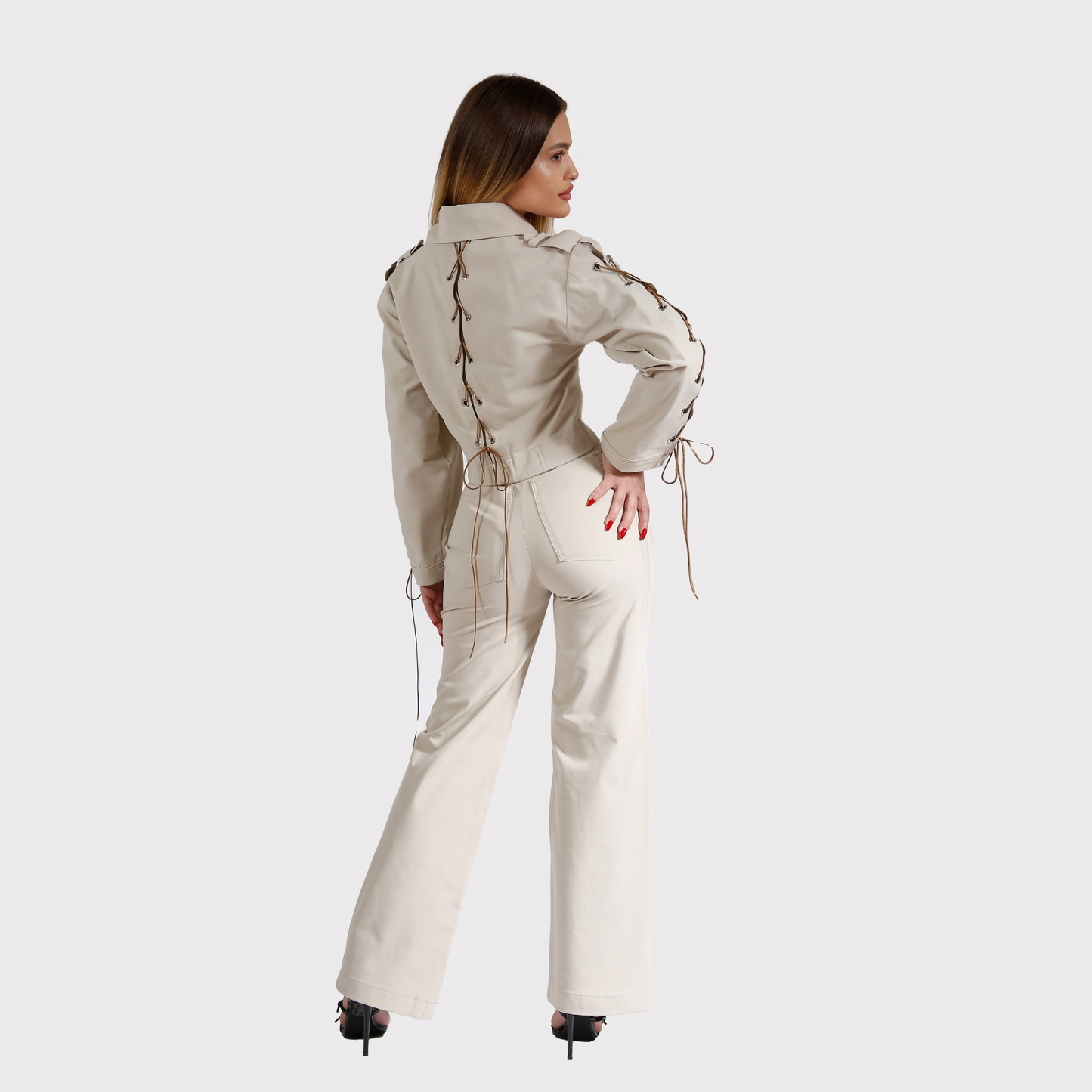 Compleu din 2 piese, geaca si pantaloni cu snur - crem